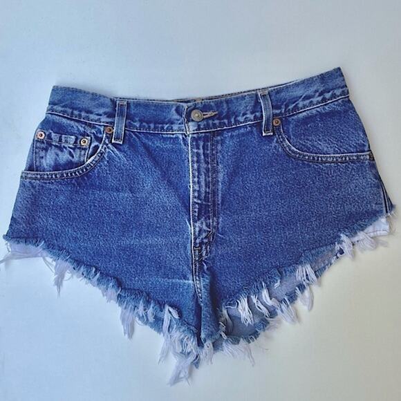 Levi’s 550 Fringe Cut Off Blue Denim Shorts 12 - Picture 2 of 5